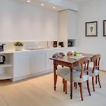 Rambaldi In Casa Nr 6 With Shared Terrace شقة
