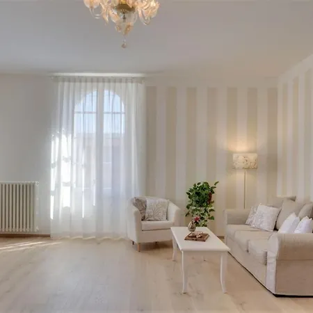 Rambaldi In Casa Nr 6 With Shared Terrace Lejlighed